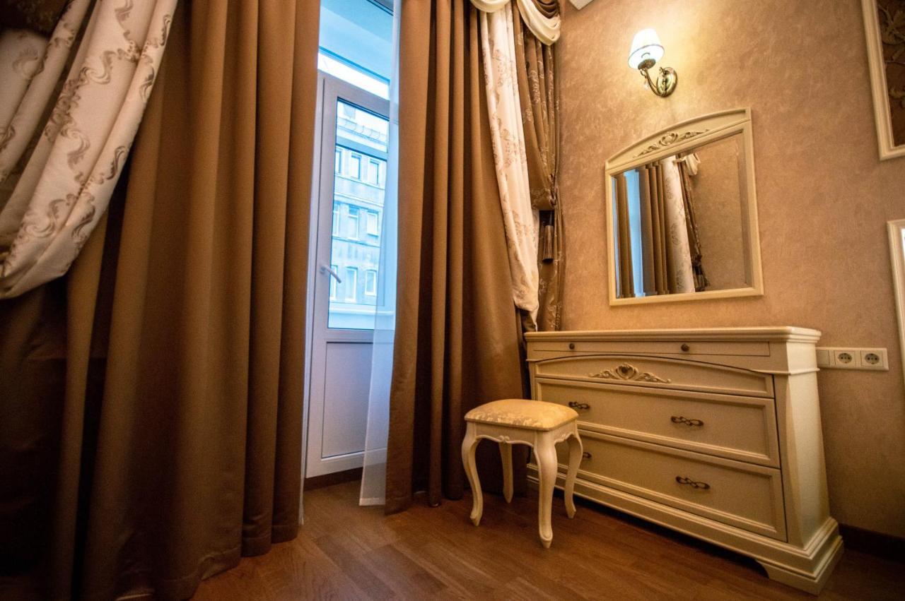Kyiv Classic Apartment ภายนอก รูปภาพ