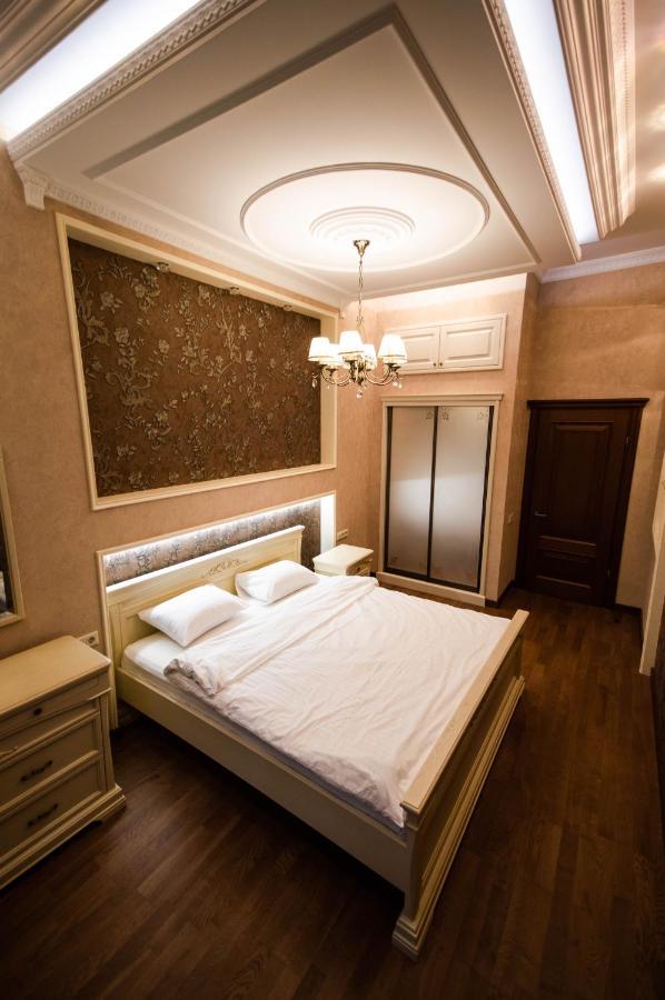 Kyiv Classic Apartment ภายนอก รูปภาพ